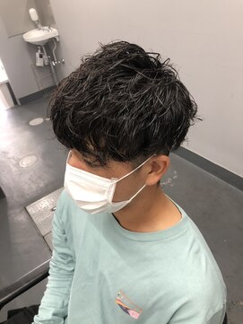 シラス(SiLasu) ツイスパショートマッシュ