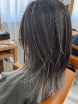 ラゴム 池袋(LAGOM)&nbsp;レイヤーカットとハイライトバレイヤージュ[池袋/髪質改善]