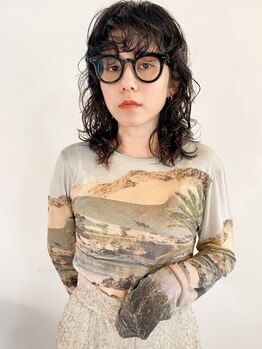 ダンボ(DUMBO)の写真/パーマも大人気のDUMBOでワンランク上のこなれstyleに★時短で楽にお洒落が決まるスタイルへ！