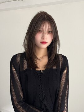 ヨーク(YOKE) ミディアムレイヤー姫カットレイヤーマロンベージュ