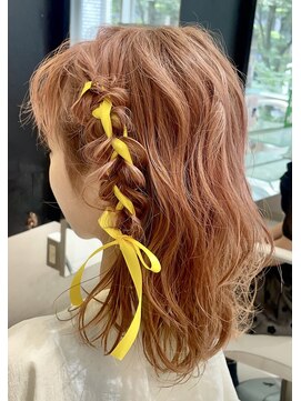 キングスベリーユナイテッド(Kingsbury United) ヘアセット/ヘアアレンジ/リボン/ミディアムヘア/