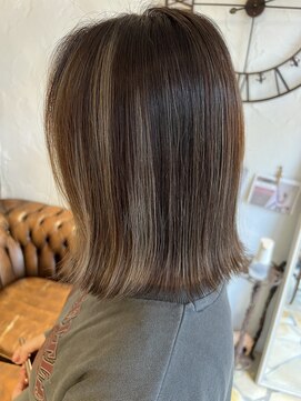 20代30代40代/オリーブベージュ/切りっぱなしボブ