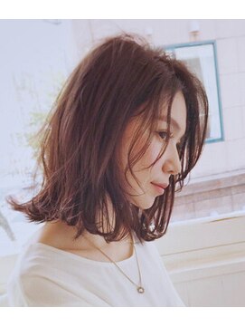 カミノオモイ 春日原店 柔らか外ハネミディアム