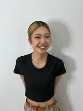 バイブアンドアネックス(VIBE & ANNEX) 岡本 海彩