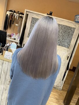 モアムー(Moremuu) ホワイトグレー