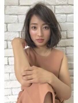 ロビー(LOBBY) 『LOBBY』三浦 大人フェミニンボブ