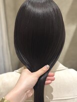 シベル(sibell)&nbsp;黒髪ストレートロングレイヤーミディアム髪質改善ストレートヘア