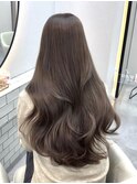 ベージュカラー×ロングレイヤー