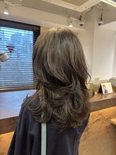 サロンドジョー(salon de joe) バタフライレイヤー、レイヤーカット【井上咲】