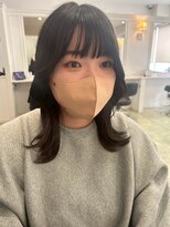 ドクターズサロン レラパール&nbsp;外ハネ/レイヤーカット/シースルーバング/黒髪ミディアム/カール
