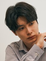 テン 心斎橋(tenn.)&nbsp;メンズセンターパート七三分けパートニュアンスパーマ刈り上げ