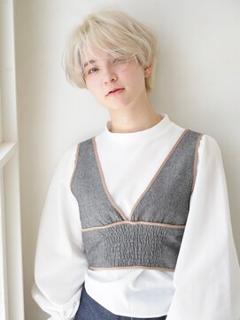 ビィシャイン 三木店(Be shine) ハイトーンショート