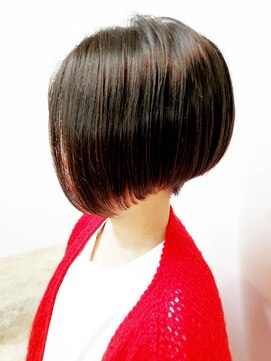 プリーモ ヘアー レガロ(Primo hair REGALO) 【REGALO】大人可愛い黒髪☆前下がりショートボブ丸みショート