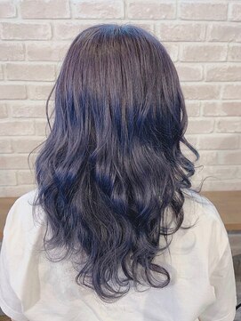 クレア バイ グレープバイン 金沢文庫(CLAIRE by GRAPEVINES) くすみ系ブルーカラー／ロング