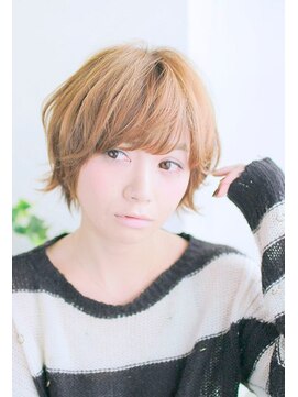プティルカ(PutiLuca D.C.) カジュアルなハネ感ショートスタイル