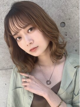 バズ ビー(BUZZ Bee) 【伸ばしかけの方オススメ】シースルーバング×柔らか外ハネ