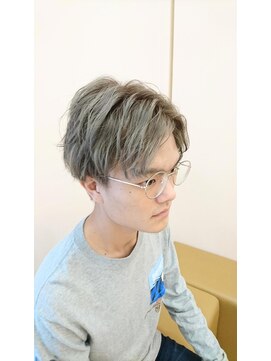 モリオ フロム ロンドン イオンモール 熊本店(morio FROM LONDON) 【morio熊本】メンズシルバーグレー.F