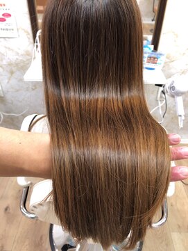 フィガロ ウメダ(FIGARO UMEDA) 髪質改善ダメージレス酸性ストレート♪