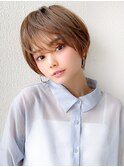 ホワイトグレージュショートボブ30代40代50代ひし形シルエット