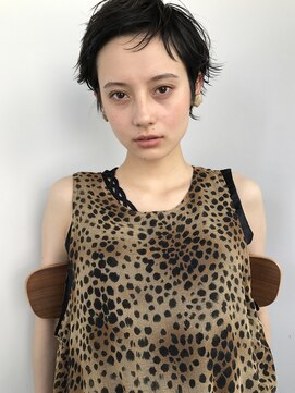 ヌールス(nullus non) 【タイトに仕上げる軽めのニュアンスショート】ショートヘア