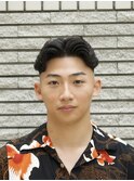 スキンフェード+ツーブロックカット+フェザーパーマ