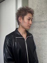 ソーレ(sole)&nbsp;yosuke ホワイトブリーチベージュ　スパイキーショート