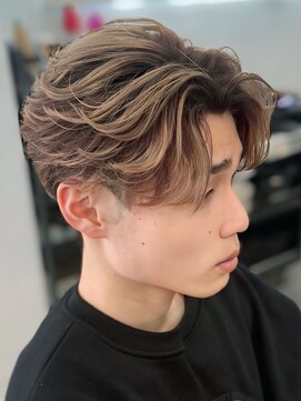 バース バイ ハピネス(BIRTH by happiness) 奈良men'sメンズバレイヤージュフェザーショート