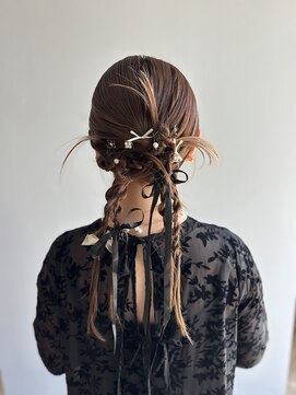 プレイ(pLAy) ツインカチモリヘアアレンジ