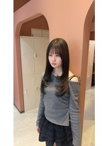 ニナ 梅田(nina)&nbsp;レイヤーカット×グレージュカラー