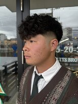 ザスーツブラザーズ(THE SUITS BROTHERS) MEN'SHAIRスパイラルパーマ×スキンフェード