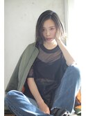 ハイトーングレージュ×ワンレン切りっぱなしボブ