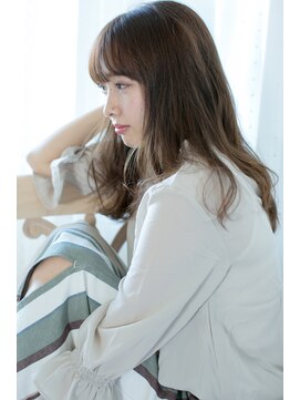 シュシュ(chouchou) 大人可愛いx切りっぱなしワンカールヘア.