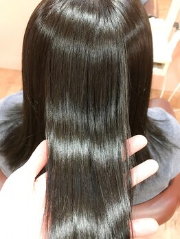 ヘアデザイン リライ(HAIR DESIGN Rely)の写真/《生まれたてのようなツヤツヤ美髪へ》ダメージ補修だけでなく髪の芯から強度もUP☆長期的に健康的な髪へ。