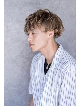 スタジオ 渋谷 原宿(Stujio) ツーブロックパーマスタイル