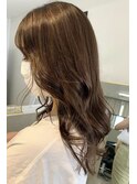 グレージュ×極細ハイライトカラー