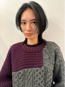 シータ(sheta) 【sheta/表参道】黒髪ウルフショートボブくびれミディ外はね