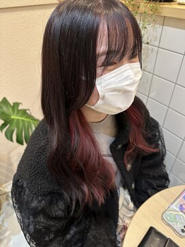 シダ(sida SAIIN) 20代 30代 ボブミディアムロングまで楽しめるインナーカラー