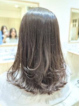 アコバイネオリーブ(aco by Neolive) オリーブグレージュ×レイヤーカット