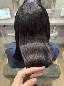 フロウクラウド(FLOW CLOUD) 暗髪カラー