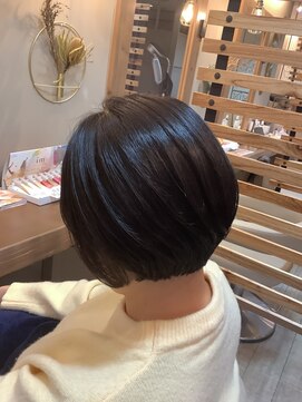 モンプルポ(momp repos) 黒髪ボブヘア【宝塚/逆瀬川】