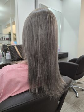 グランディールヘアデザイン(grandir hairdesign) ブリーチ/ミルクティーグレージュ/千葉