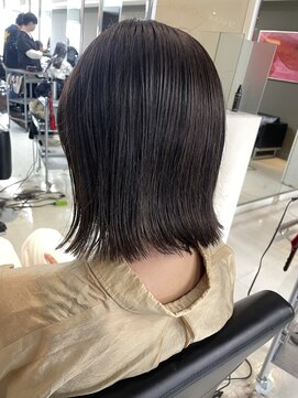 シャンプーボーイエイムス(SHAMPOO BOY aims) 切りっぱなしボブ