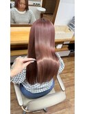 ピンクベージュ