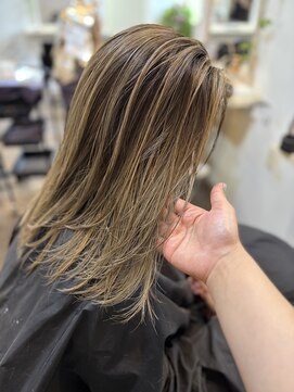 ルシティ(Le City) コントラストバレイヤージュ