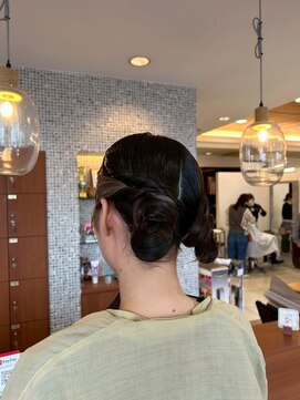 ノット 成田公津の杜(Knot) 黒髪/オリーブグレー/小顔/ココアベージュ/成田公津の杜駅