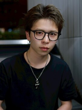 men's salon es. 新宿 メンズカット/メンズパーマ/メンズヘア【メンズサロン エス】 ニュアンスパーマ/波巻きツイストスパイラル[新宿/メンズ/men's]