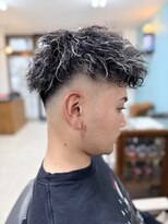 サムズヘア(Sam's hair)&nbsp;メンズカットツイストスパイラルスキンフェードホワイトメッシュ
