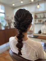 コナ(CONA)&nbsp;編み下ろしヘアセット