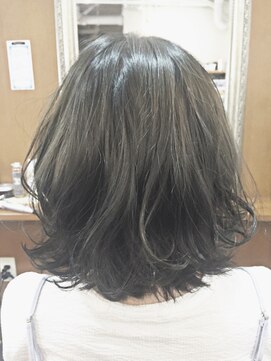 アンサルトヘア(unsarto hair) 暗めでも透明感のあるオリーブグレー