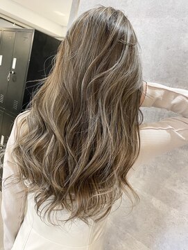 オリ(‘Oli) 大人ハイライト_パールベージュ